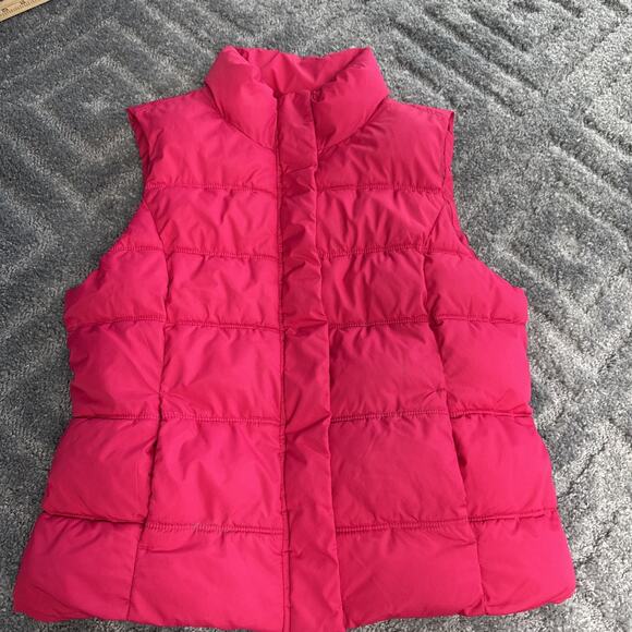 GAP Hot Pink Puffer Vest Women’s Size XL 2012 Excellent Condition Polyester - Picture 3 of 9
